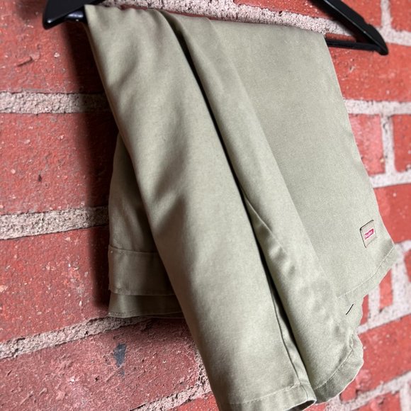 Men's Khaki Dickies Shorts - Size 36 - Picture 1 of 6